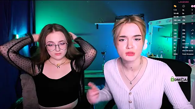 liana kisses online show from March 3, 2025, 8:21 pm