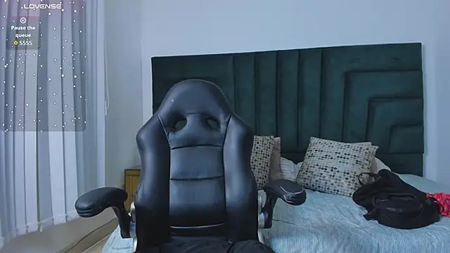 BarbaraKnox  online show from September 26, 2025, 12:14 am