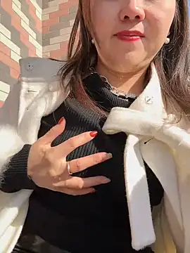 Efangfang online show from January 17, 2025, 6:57 am