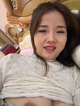 Efangfang online show from February 2, 2025, 2:45 pm