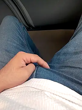 HornyBoy  2004 online show from September 11, 2025, 6:46 am