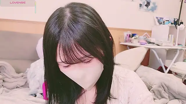 Conatsu online show from February 27, 2025, 7:58 pm