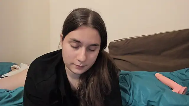 LunaWines online show from October 11, 2025, 9:02 pm