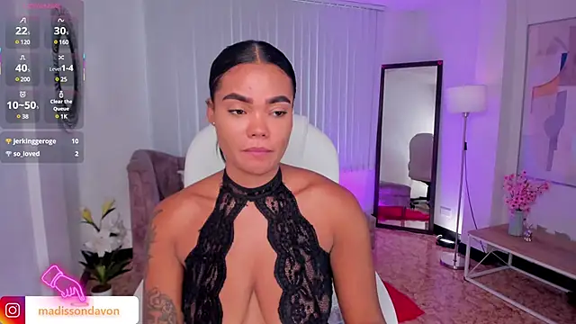 Snapshot of madisson_davon chatting on March 19, 2025, 5:28 pm madisson davon online show from March 19, 2025, 5:28 pm