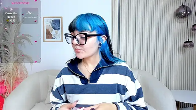 Sweet Namii online show from February 2, 2026, 8:07 pm