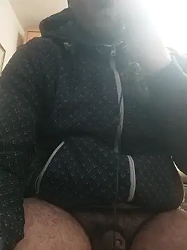 skrigul12 online show from November 22, 2025, 3:49 am