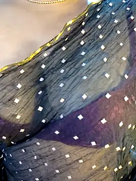 VR here 4U online show from February 26, 2026, 7:02 pm