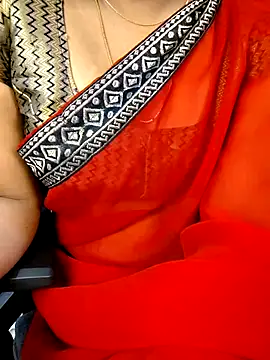 Snapshot of VR_here_4U chatting on June 26, 2026, 5:39 pm VR here 4U online show from June 26, 2026, 5:39 pm