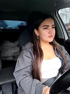 stacy stoone online show from November 28, 2025, 7:22 am