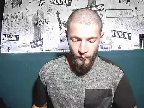 jimmyy  online show from October 19, 2025, 9:04 pm