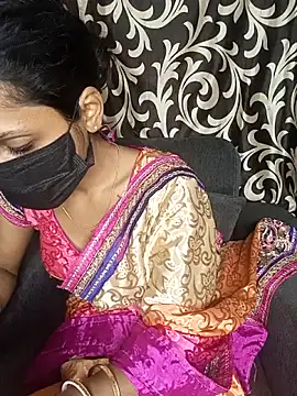 REVA DARLING online show from November 16, 2025, 6:08 am