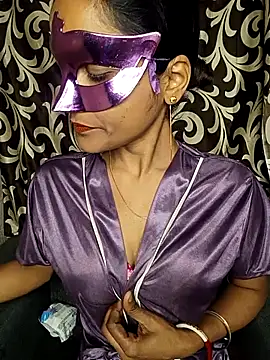 REVA DARLING online show from January 12, 2026, 2:33 pm