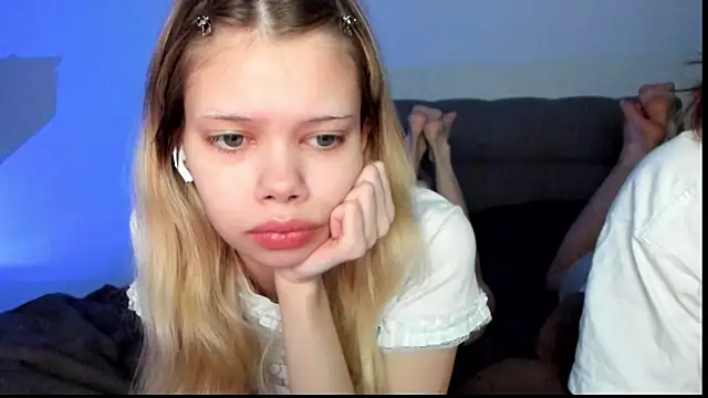 chansetolove online show from February 18, 2025, 10:38 am