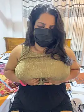 NOORA-GIRL online show from February 27, 2026, 11:49 pm