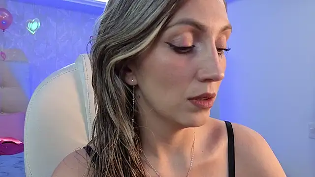 anny sweet72 online show from February 12, 2026, 12:44 pm