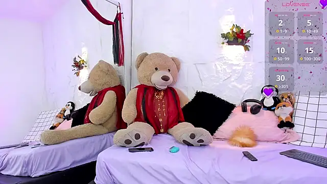 zorravioletta1 online show from March 7, 2025, 1:29 pm