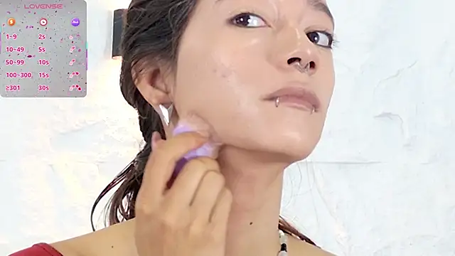 zorravioletta1 online show from October 29, 2025, 12:07 pm