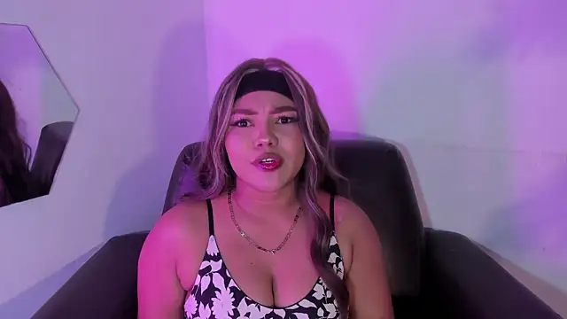 cherry chel online show from March 9, 2025, 8:42 pm