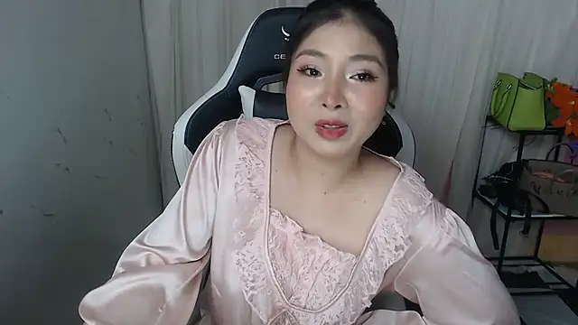 MiMi 0293 online show from November 4, 2025, 6:12 am