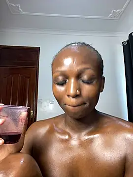 Curvixx online show from February 19, 2026, 12:12 pm