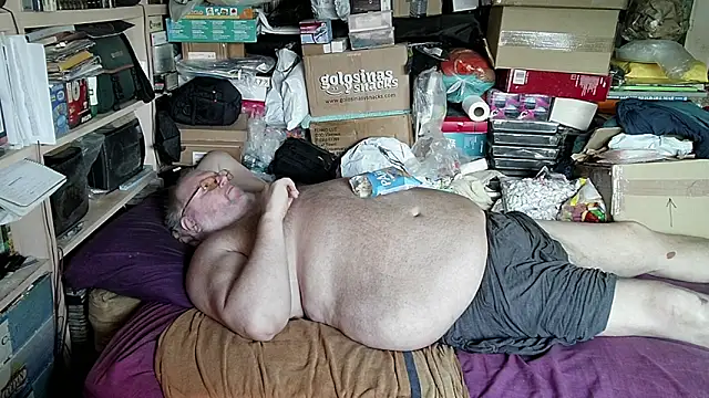 hadeszeuss2 online show from November 5, 2025, 3:01 pm