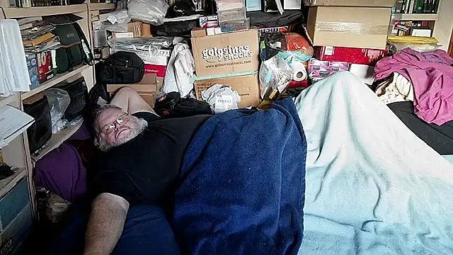 hadeszeuss2 online show from January 18, 2026, 2:54 pm