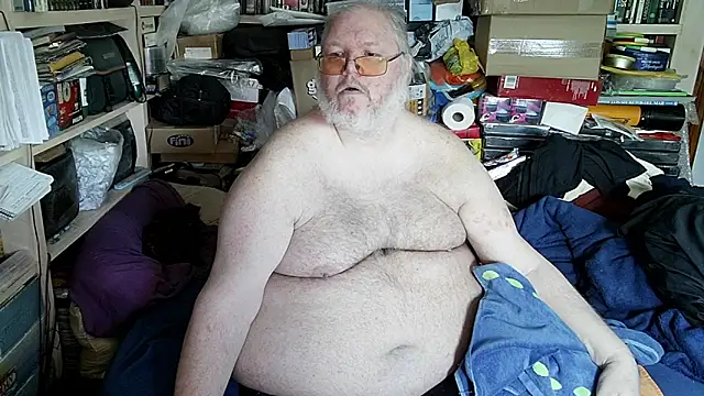 hadeszeuss2 online show from April 13, 2026, 2:22 pm