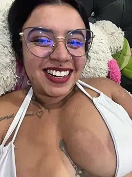 Devilsweet17 online show from March 21, 2025, 11:12 pm