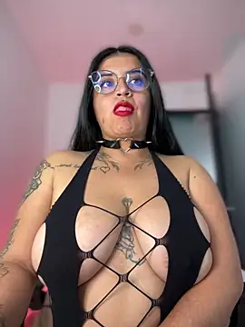 Devilsweet17 online show from March 31, 2026, 10:32 pm