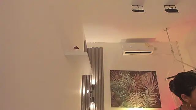 emma alice  online show from November 12, 2025, 12:05 pm