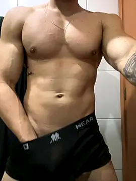 Lb20gostoso online show from September 15, 2025, 4:01 am