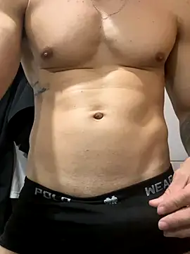 Lb20gostoso online show from October 9, 2025, 4:21 am