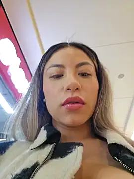 Karen San Miguel online show from February 13, 2025, 9:27 pm