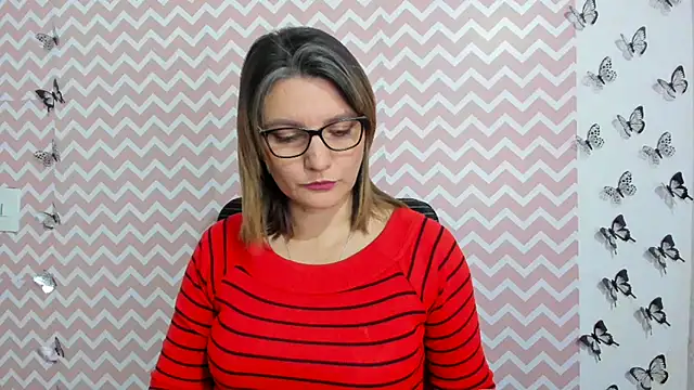 Amie Adams82  online show from February 22, 2025, 8:31 pm