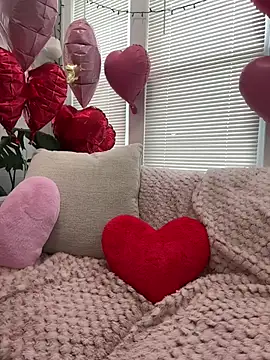 LoveShae  online show from February 12, 2026, 3:40 pm