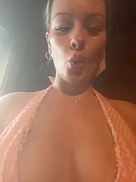 LoveShae  online show from February 18, 2026, 4:03 pm