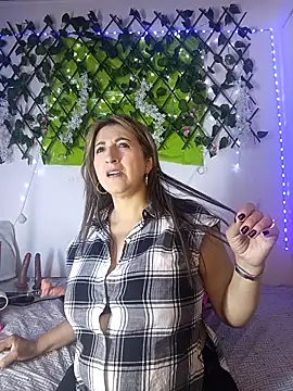 any mour online show from April 8, 2026, 5:02 pm