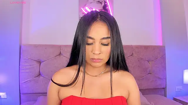 Snapshot of Cameliaa_Smiith chatting on December 14, 2024, 3:18 am Cameliaa Smiith online show from December 14, 2024, 3:18 am