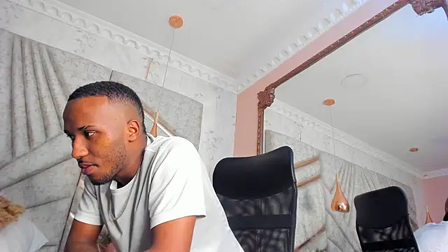 Snapshot of JamesParck chatting on January 24, 2025, 6:25 pm JamesParck online show from January 24, 2025, 6:25 pm