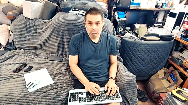 ClampMaster online show from October 18, 2025, 11:49 pm