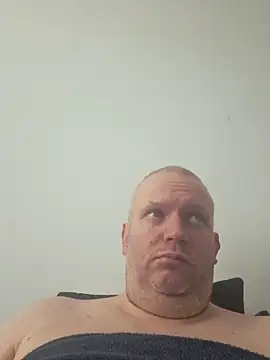 ShyBoy1982 online show from February 9, 2026, 1:15 pm