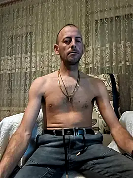 Snapshot of Cirkon1984 chatting on February 9, 2025, 2:29 pm Cirkon1984 online show from February 9, 2025, 2:29 pm