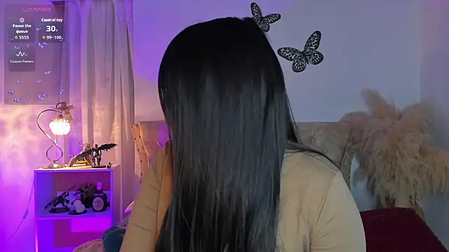 Sarahballiston  online show from January 15, 2026, 1:43 am