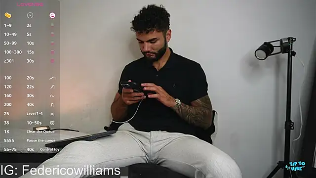 Derek w online show from January 18, 2025, 11:00 am