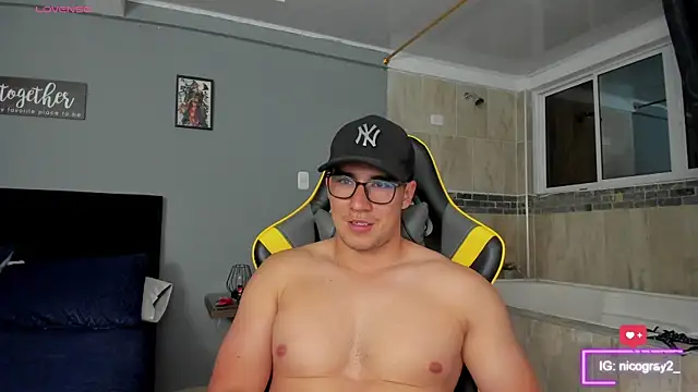 owengray2n online show from March 8, 2025, 4:56 am