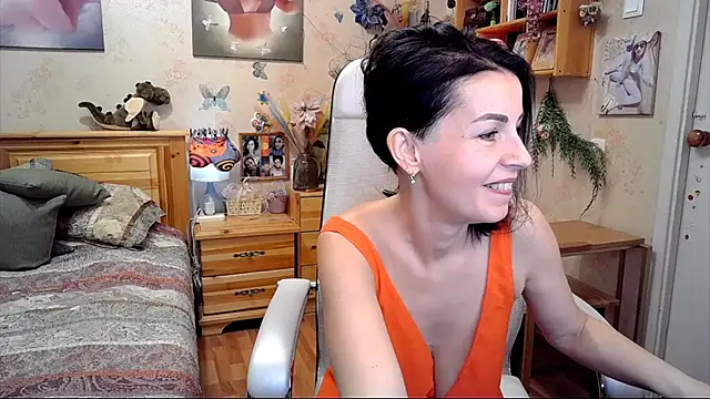 Kendra Mom online show from March 15, 2025, 1:18 pm