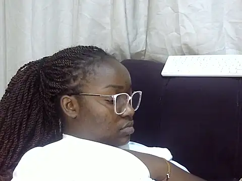 Sexy racy rebel  online show from February 19, 2026, 9:33 pm