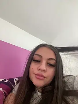 ayshalove online show from January 16, 2025, 10:32 am