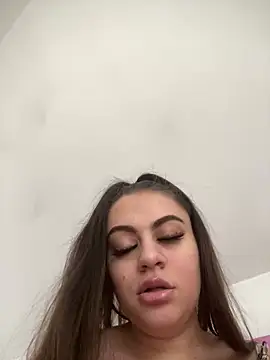 ayshalove online show from March 22, 2025, 1:52 pm