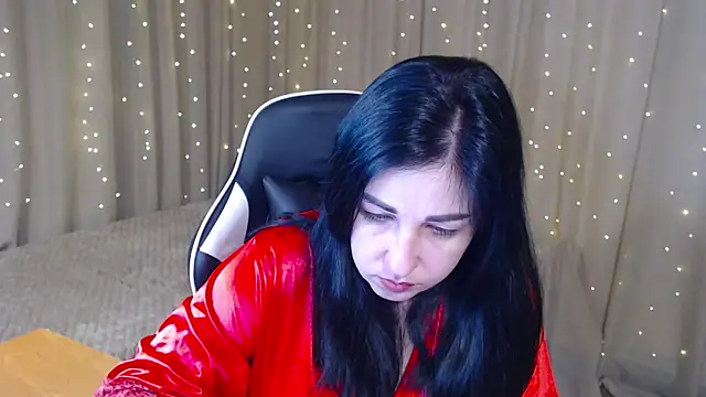 Snapshot of JillStevens chatting on February 4, 2026, 9:53 pm JillStevens online show from February 4, 2026, 9:53 pm